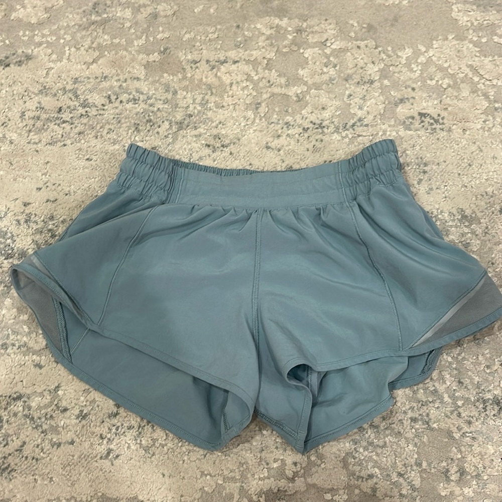 Cloud Blue Lululemon hottie hot shorts size 6 and 2.5 inseam